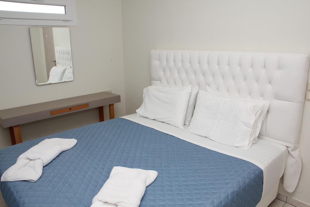 Holiday Luxury Villas Каламаки Екстериор снимка