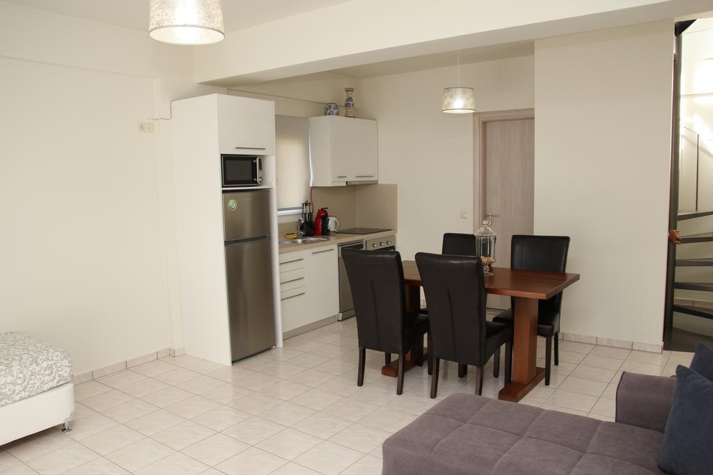 Holiday Luxury Villas Каламаки Екстериор снимка