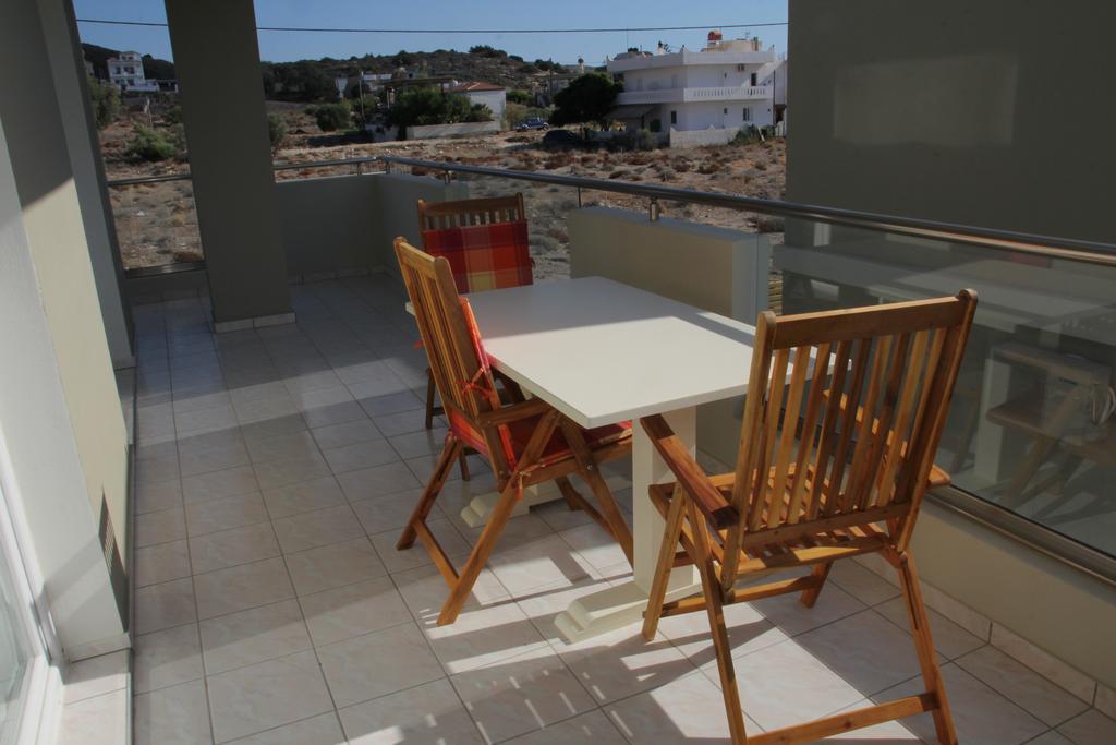 Holiday Luxury Villas Каламаки Екстериор снимка