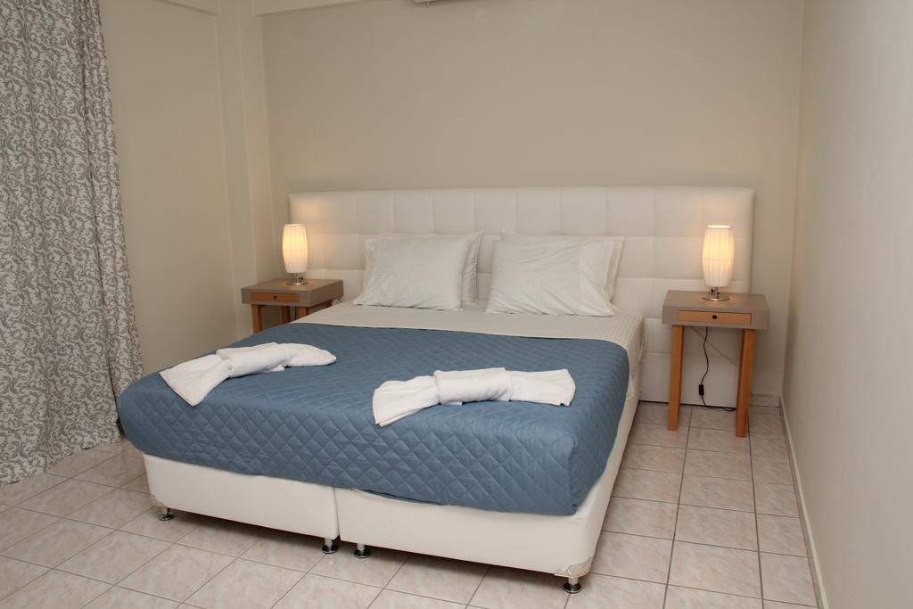 Holiday Luxury Villas Каламаки Екстериор снимка