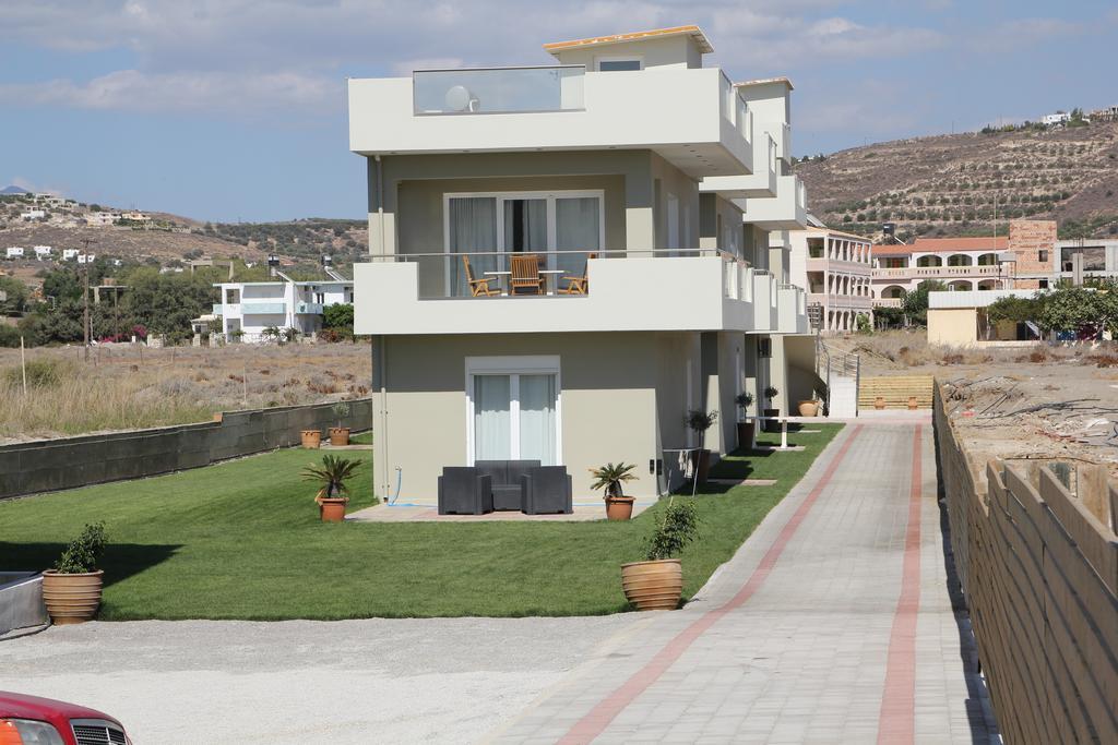 Holiday Luxury Villas Каламаки Екстериор снимка