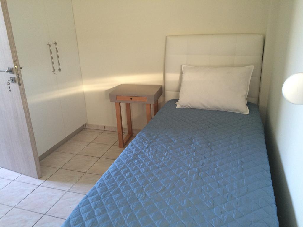 Holiday Luxury Villas Каламаки Екстериор снимка