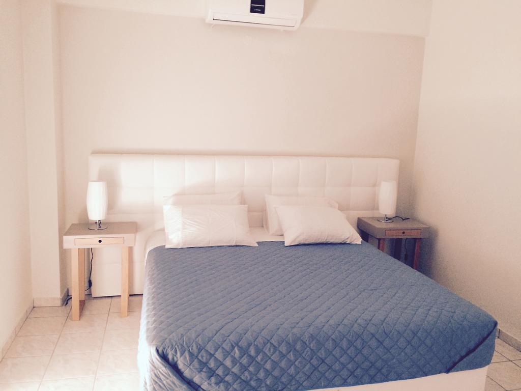 Holiday Luxury Villas Каламаки Екстериор снимка