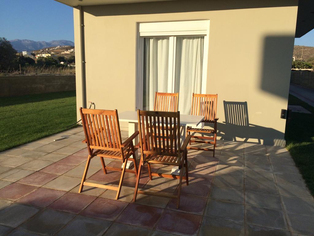 Holiday Luxury Villas Каламаки Екстериор снимка
